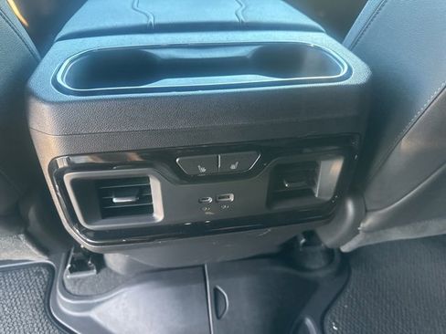Used 2024 GMC Sierra 1500 AT4 w/ Technology Package image 20