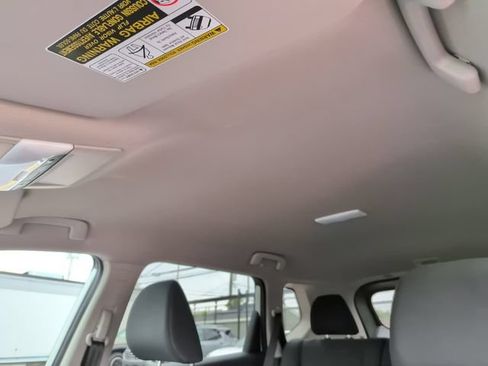 Used 2024 Nissan Rogue S FWD image 21