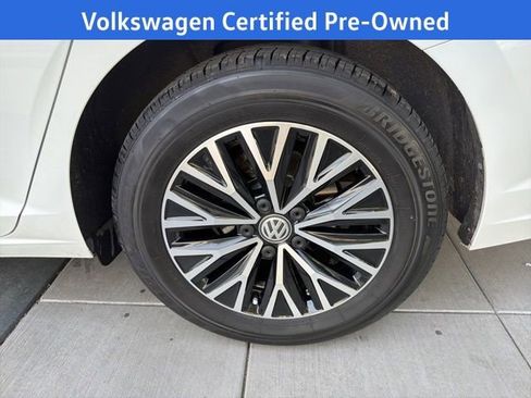 Certified 2021 Volkswagen Jetta SE w/ SE Cold Weather Package image 16