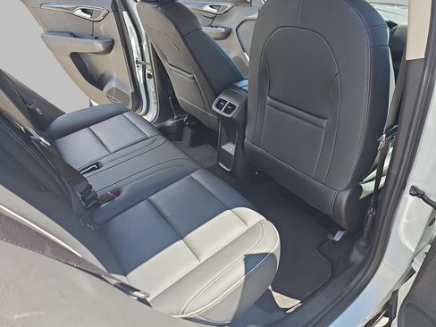 Certified 2023 Buick Envision Essence AWD/4WD image 14