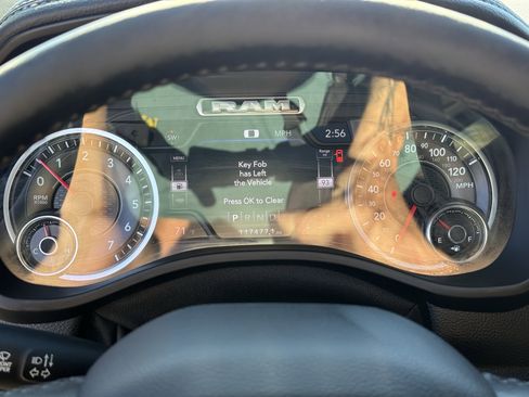 Used 2019 RAM 1500 Laramie image 18