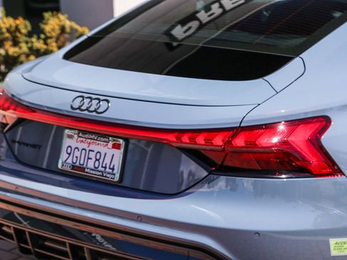 Used 2023 Audi e-tron GT Premium Plus AWD/4WD image 8