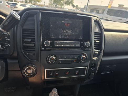 Used 2021 Nissan Titan S w/ S Utility Package image 15