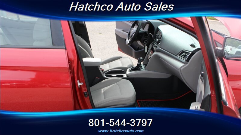Used 2017 Hyundai Elantra SE FWD image 20