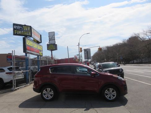 Used 2017 Kia Sportage LX FWD image 9