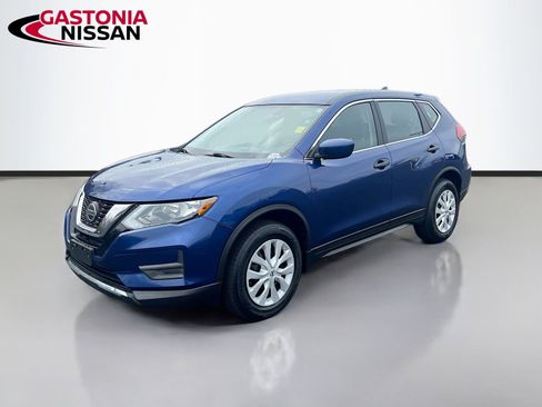 Used 2020 Nissan Rogue S image 3