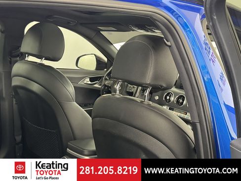 Used 2018 Kia Stinger GT1 image 17