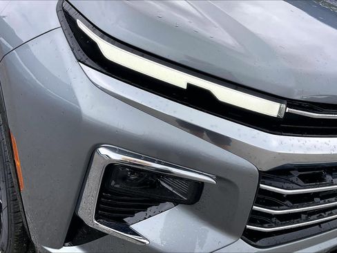 New 2026 Chevrolet Traverse High Country w/ LPO, Floor Liner Package FWD image 13
