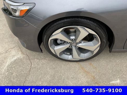 Certified 2018 Honda Accord Touring image 10