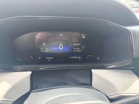 Certified 2025 Volkswagen Taos S FWD image 16