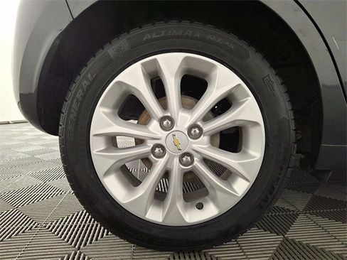 Used 2020 Chevrolet Spark LT image 9