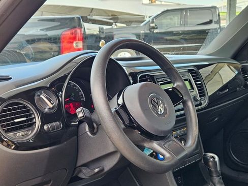 Used 2015 Volkswagen Beetle 1.8T FWD image 7