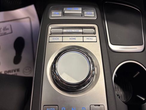 Used 2025 Genesis GV70 2.5T AWD/4WD image 23