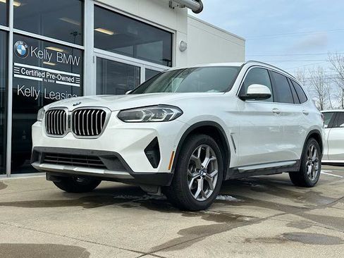 Certified 2023 BMW X3 xDrive30i w/ Premium Package image 3