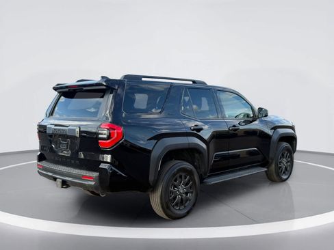 Used 2025 Toyota 4Runner SR5 AWD/4WD image 5