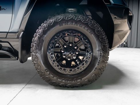 Used 2024 GMC Hummer EV 3X w/ Omega Edition AWD/4WD image 26