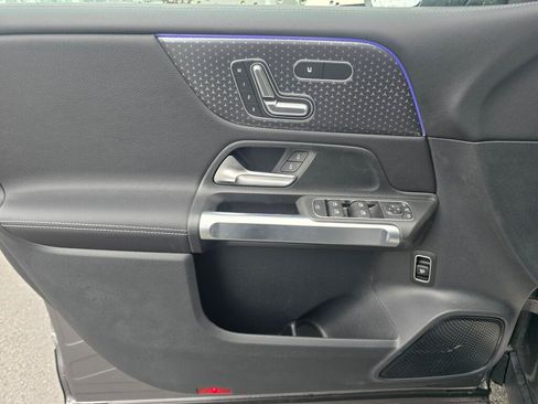 New 2026 Mercedes-Benz GLB 250 4MATIC image 33