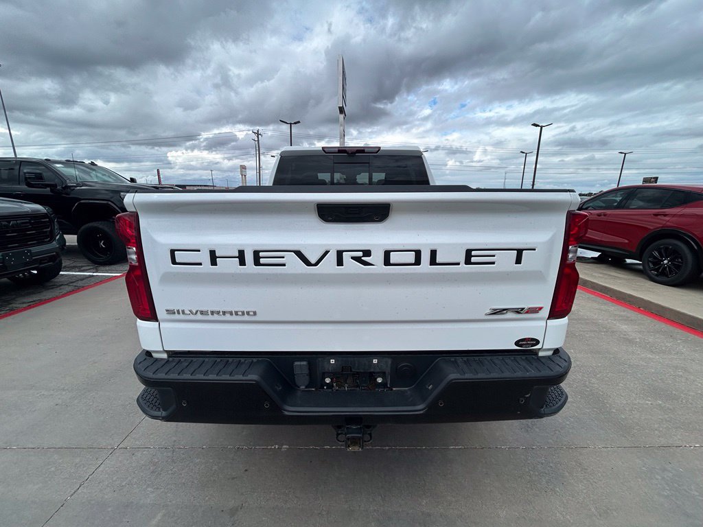 Used 2024 Chevrolet Silverado 1500 ZR2 w/ Technology Package AWD/4WD image 3