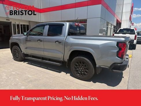 Used 2025 Chevrolet Colorado W/T w/ WT Custom Package RWD image 9