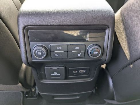 Used 2021 GMC Acadia SLT w/ Elevation Edition AWD/4WD image 26