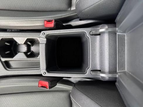 Used 2023 Volkswagen Tiguan SE R-Line image 26