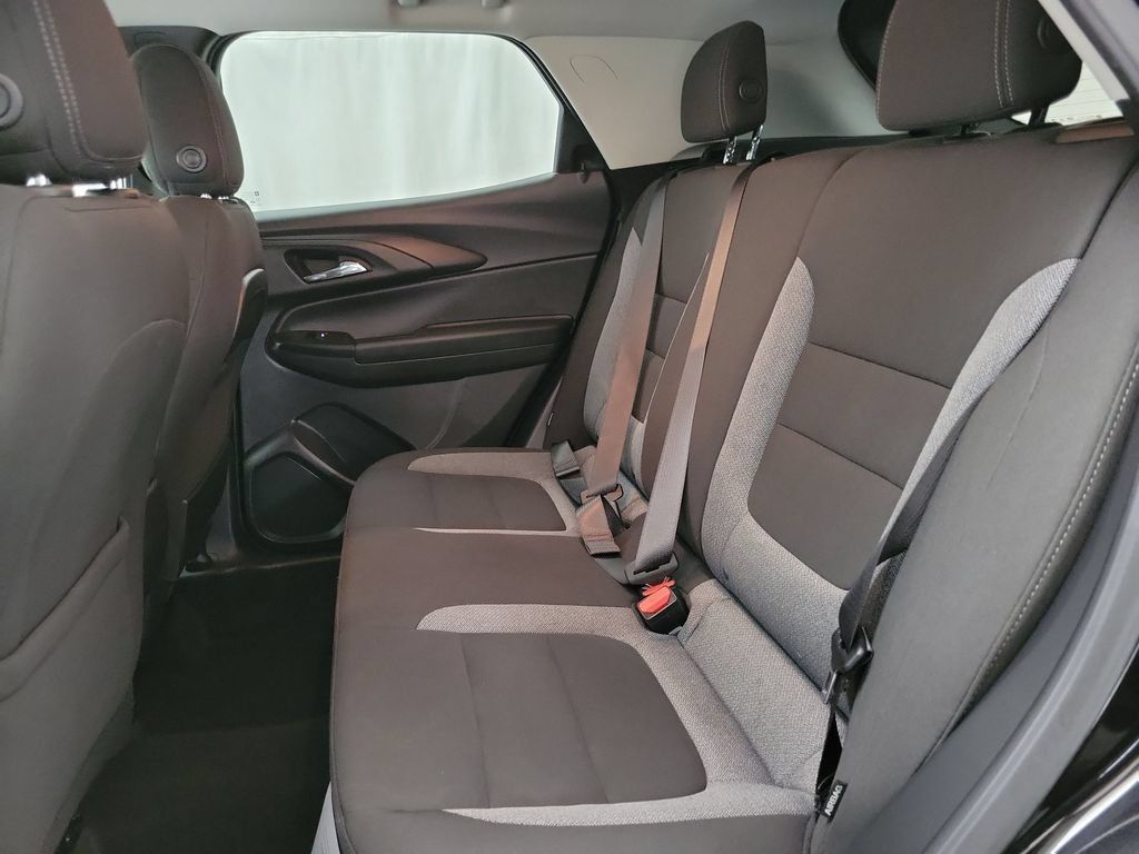 Used 2025 Chevrolet TrailBlazer LT AWD/4WD image 11