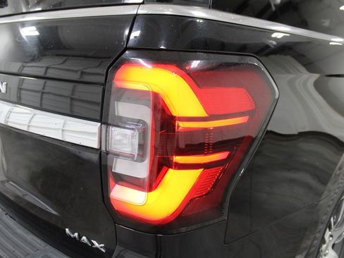 Used 2023 Ford Expedition Max Limited image 29
