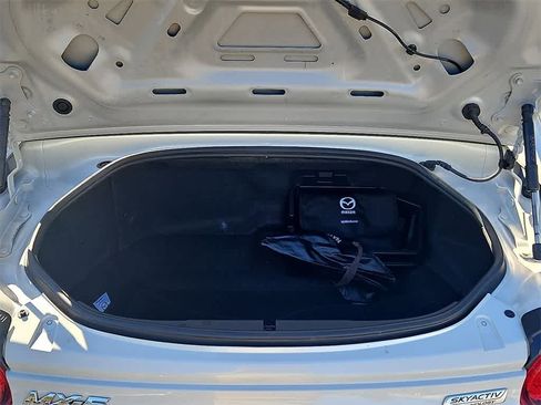 Used 2017 MAZDA MX-5 Miata RF Club image 22