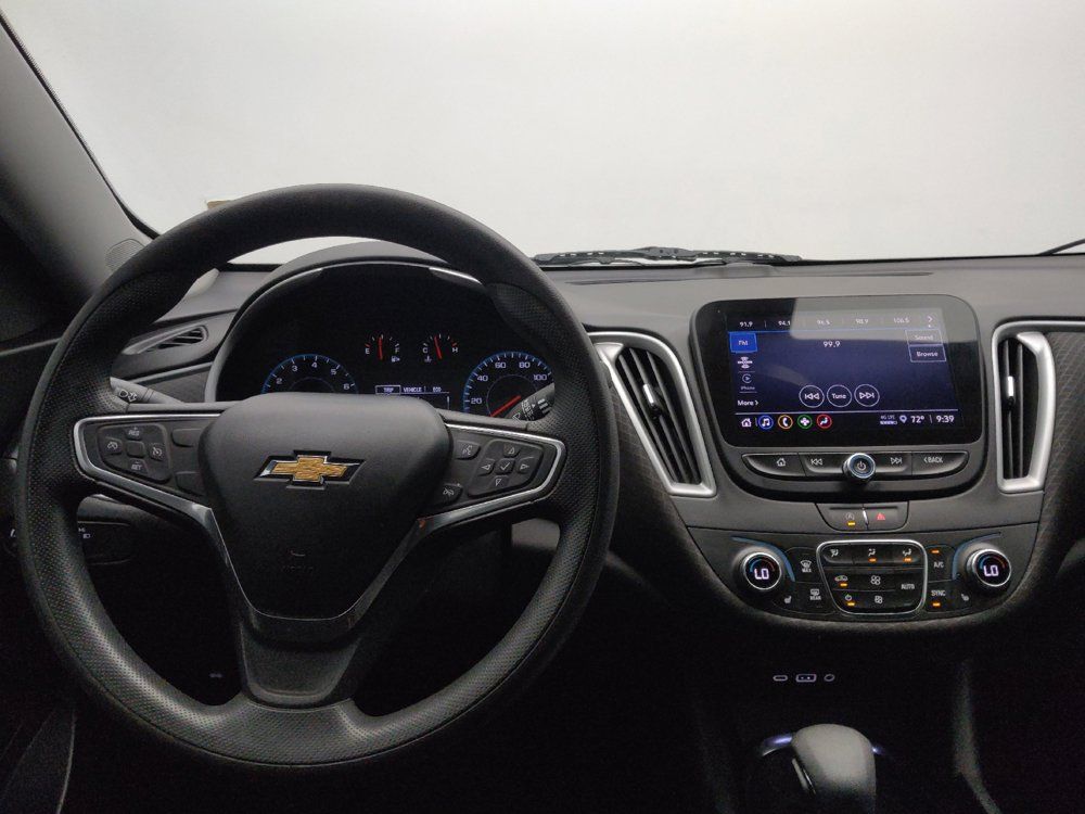 Used 2022 Chevrolet Malibu LT FWD image 22