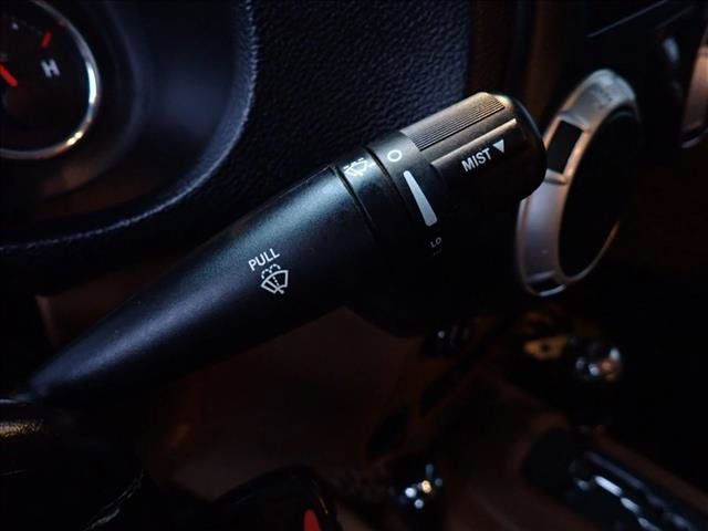 Used 2013 Jeep Wrangler Unlimited Sahara w/ Connectivity Group AWD/4WD image 15