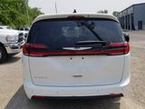 New 2025 Chrysler Pacifica Select image 5