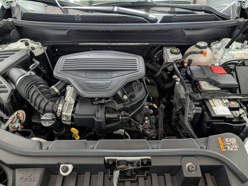 Used 2021 Cadillac XT5 Sportv w/ LPO, Floor Liner Package AWD/4WD image 30