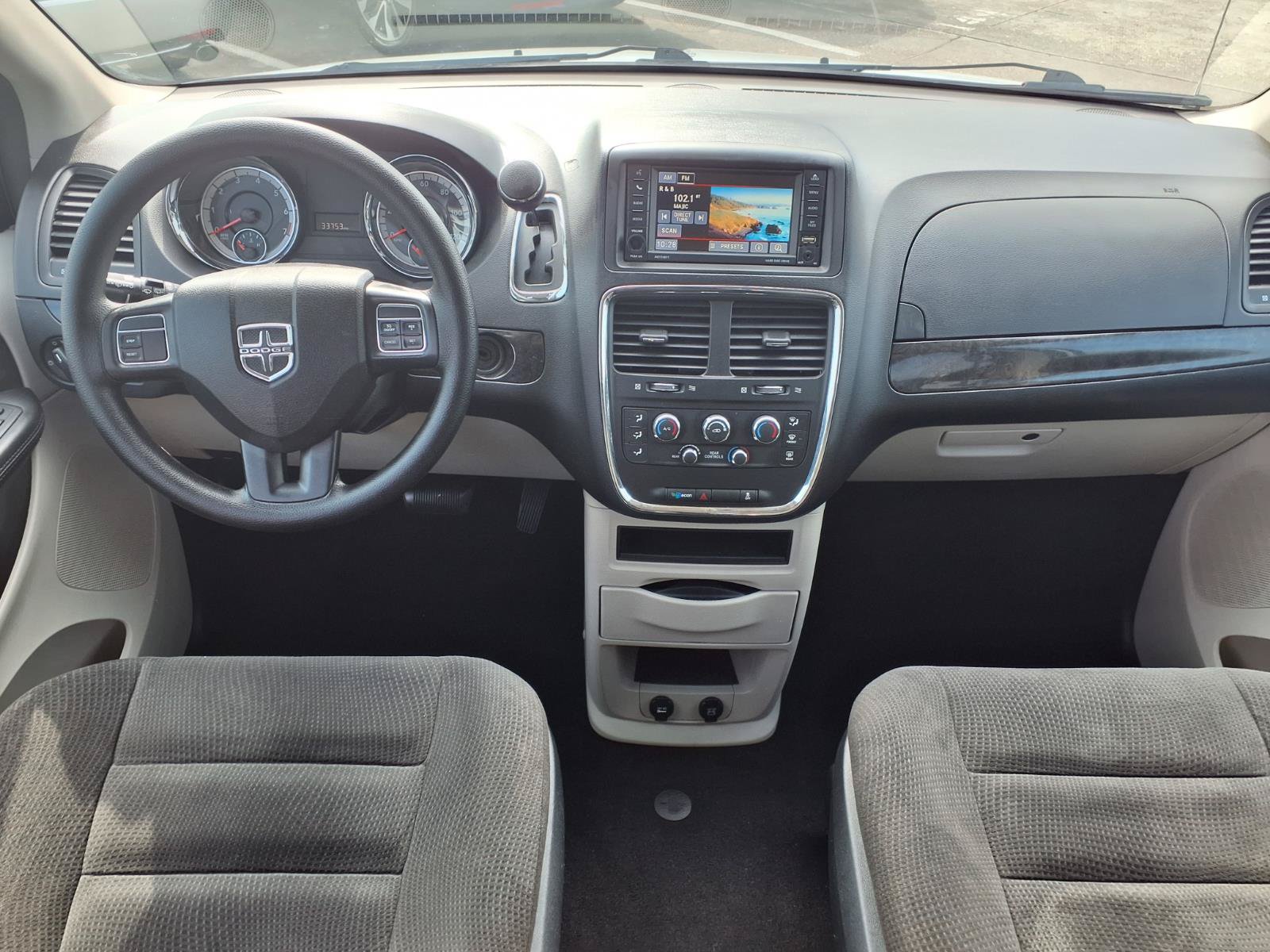 Used 2017 Dodge Grand Caravan SE w/ Power Window Group FWD image 4