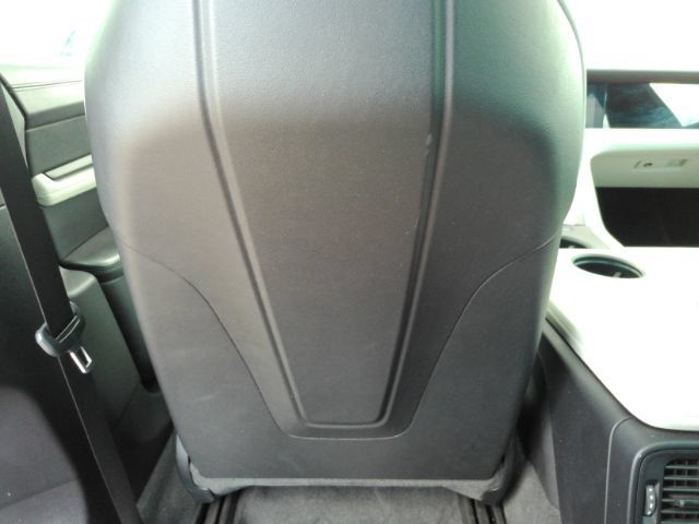 Used 2022 Porsche Taycan RWD image 29