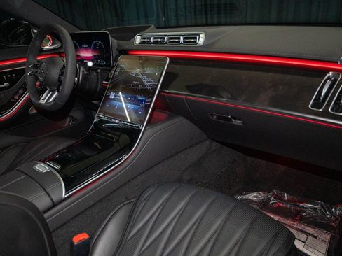 New 2026 Mercedes-Benz S 63 AMG S image 17