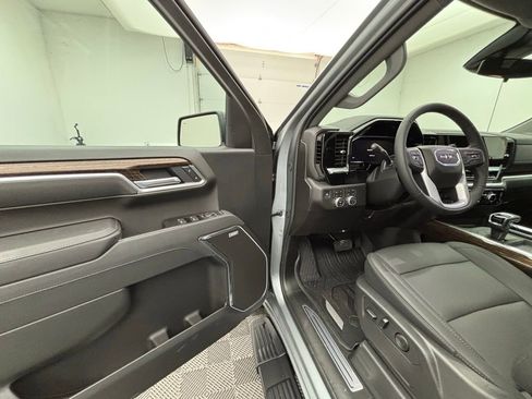New 2026 GMC Sierra 1500 Elevation w/ Elevation Premium Package image 17