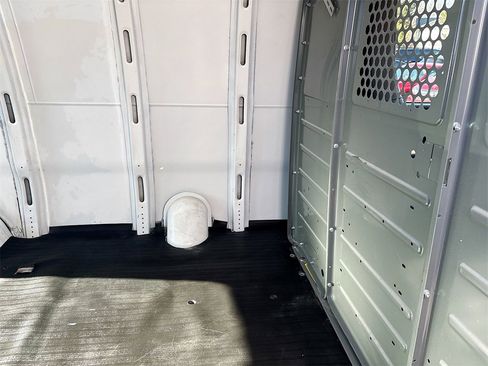 Used 2024 Chevrolet Express 3500 w/ Driver Convenience Package image 24