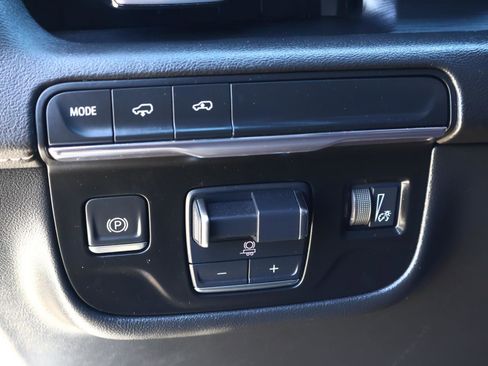 Used 2021 Cadillac Escalade Sport w/ Driver Assist Tech Package image 32