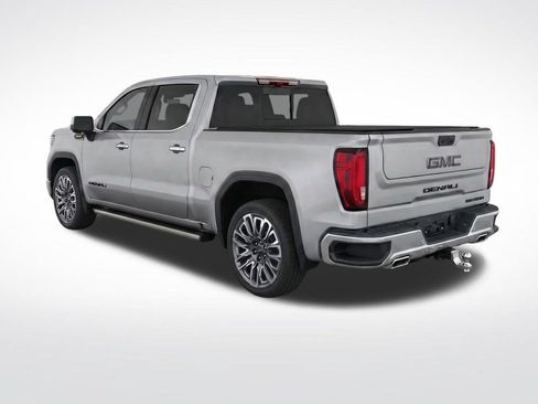 Used 2026 GMC Sierra 1500 Denali Ultimate w/ LPO, Black Badging Package AWD/4WD image 4
