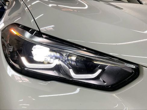 Used 2023 BMW X5 xDrive40i w/ Parking Assistance Package image 30