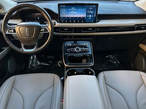 Used 2023 Lincoln Nautilus Reserve w/ Equipment Group 202A image 12