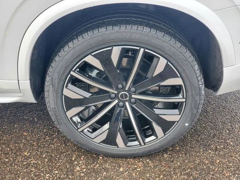 New 2026 Volvo XC90 T8 Ultra w/ Protection Package Premier AWD/4WD image 7