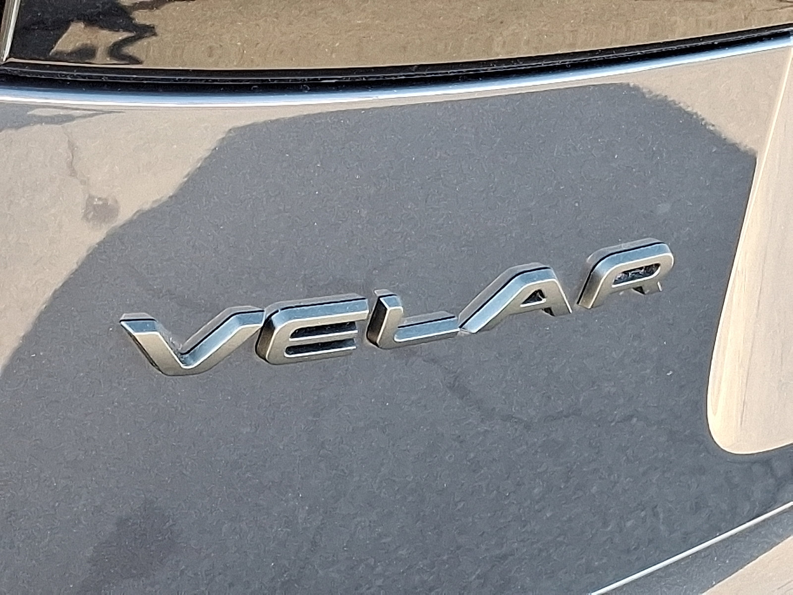 Used 2026 Land Rover Range Rover Velar S AWD/4WD image 29