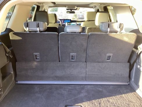 New 2025 Ford Expedition Active image 11