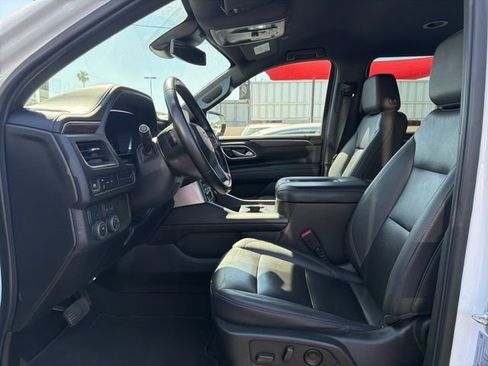 Used 2024 Chevrolet Suburban LT image 10