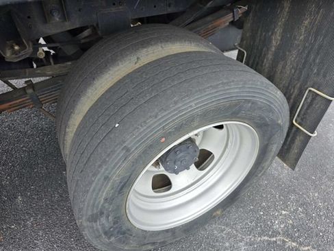 Used 2022 RAM 5500 Tradesman RWD image 11