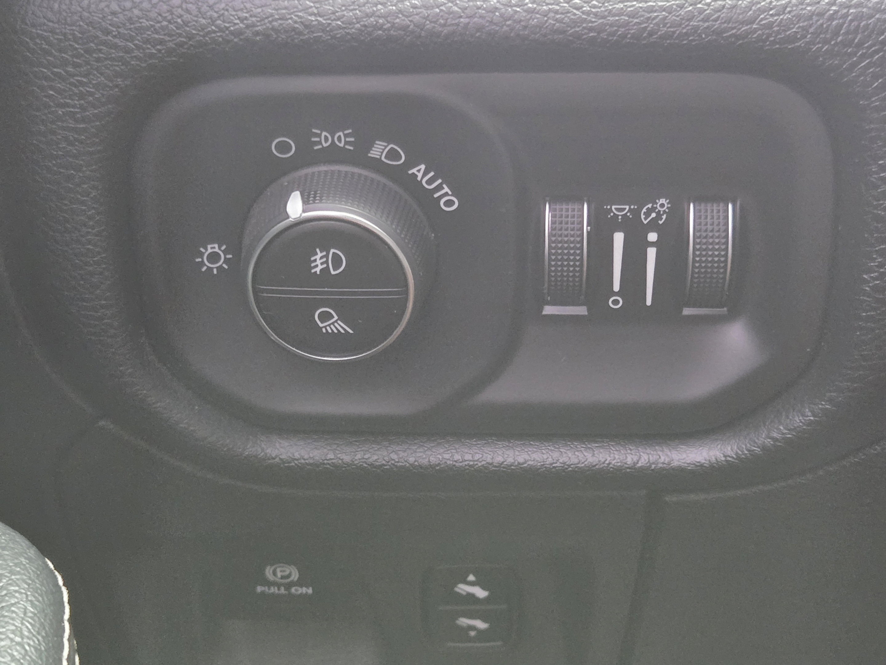 Used 2020 RAM 1500 Laramie w/ Sport Appearance Package AWD/4WD image 20