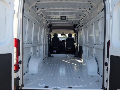 Used 2025 RAM ProMaster 3500 w/ Quick Order Package 22G SLT image 13