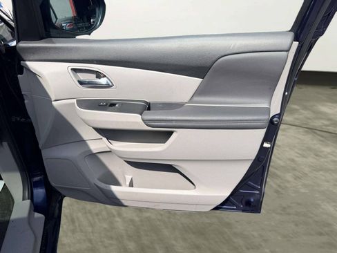 Used 2015 Honda Odyssey EX-L image 32
