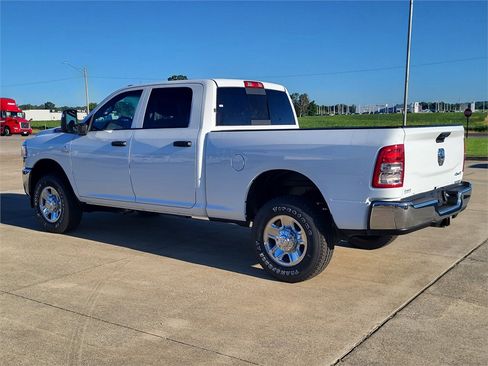 New 2024 RAM 3500 Tradesman w/ Chrome Appearance Group image 3